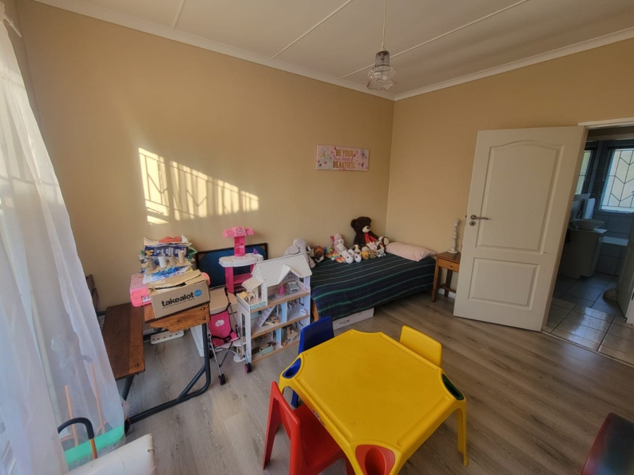 5 Bedroom Property for Sale in Suidrand Free State